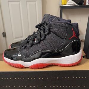 JORDAN 11